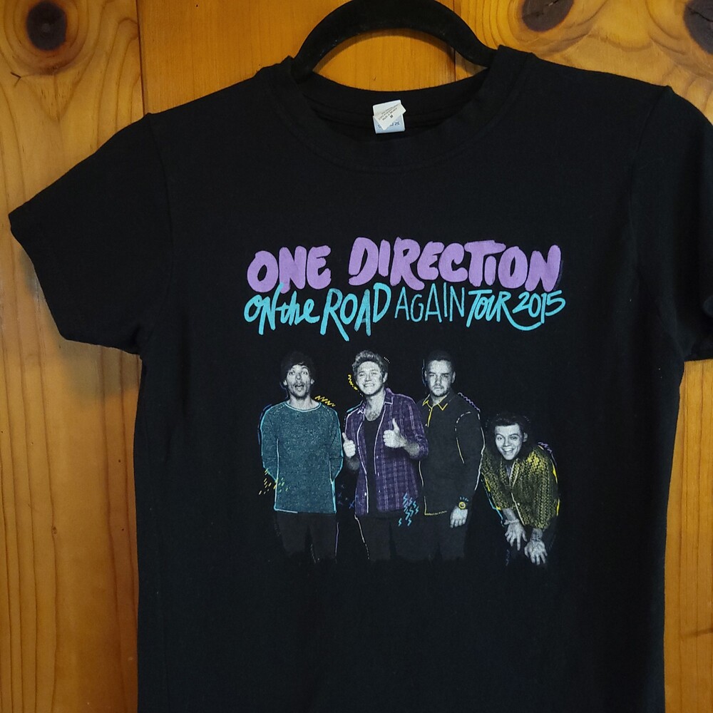 One Direction On The Road Again Tour y2k baby tee harry styles 2015 Medium Black